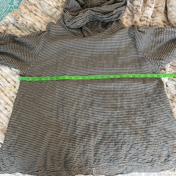 Cut Loose Cowl Neck Top Sz Med - Picture 2 of 5